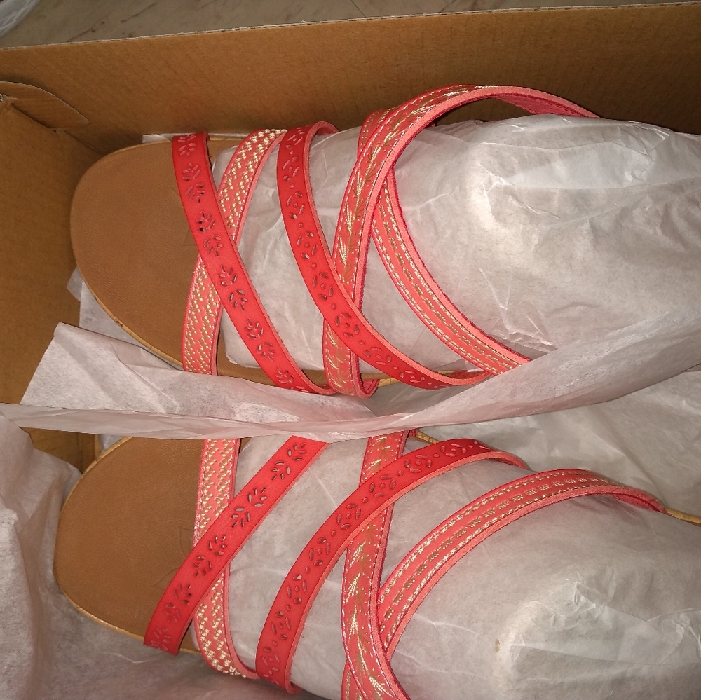 Authentic Skechers Coral sandles. Brand New still in the box.